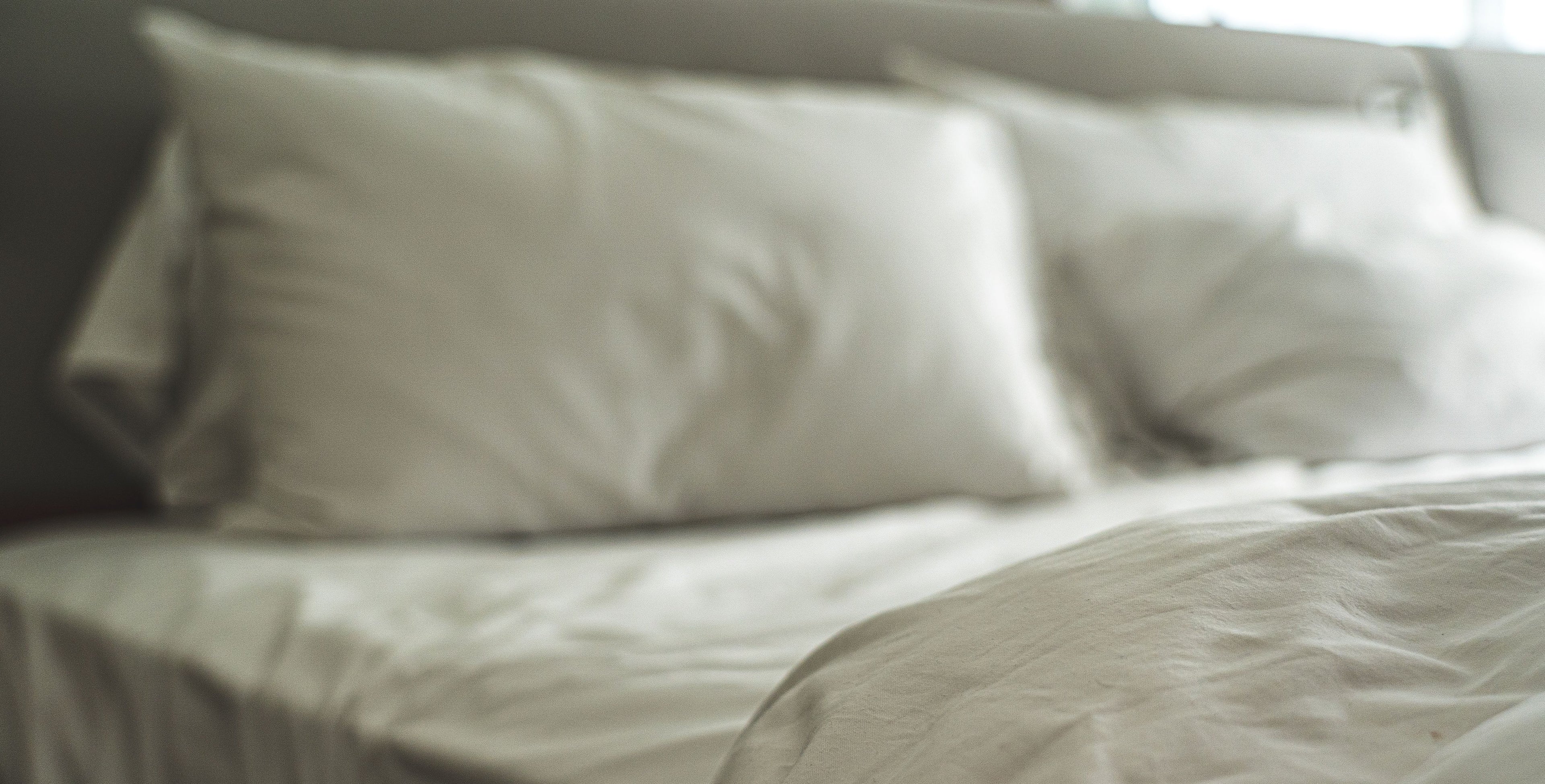 bed image, sleep, sleep supplement, grogginess, jet lag, sleep